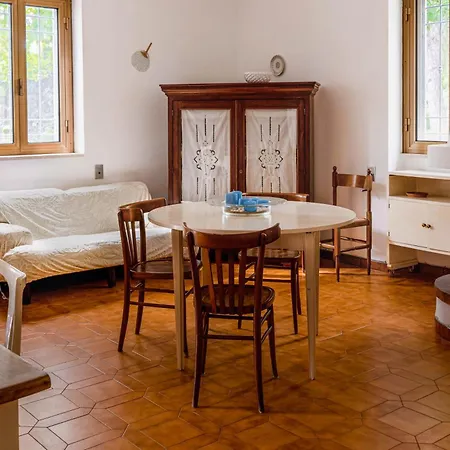 Margherita Villa Lecce